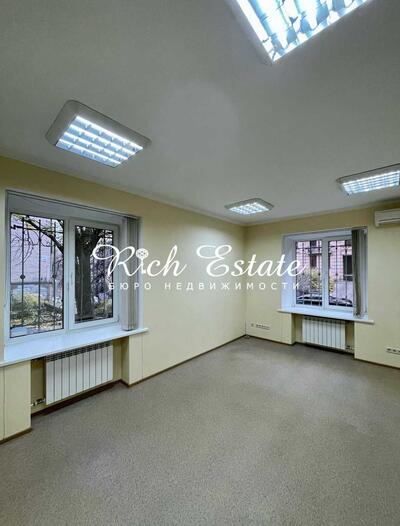 Сдам долгосрочно офисное помещение Киев, Шевченковский, Богдана Хмельницкого ул., 47