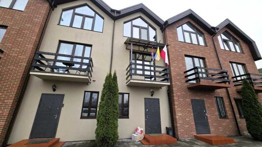 Продам 4-к таунхаус Обухівський, Ходосівка, вул. Феодосія Печерського