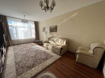 Здам довгостроково 1-к квартиру Київ, Шевченківський, Парково-Сирецька вул., 4В