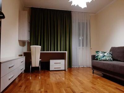 Сдам долгосрочно 2-к квартиру Киев, Голосеевский, Михаила Максимовича ул., 3г