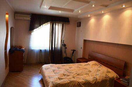 Здам довгостроково 3-к квартиру Київ, Деснянський, Оноре де Бальзака вул., 55в