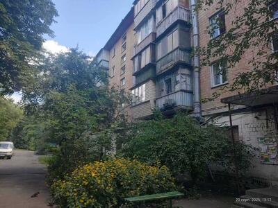 Продам 2-к квартиру Київ, Подільський, Івана Їжакевича вул., 1