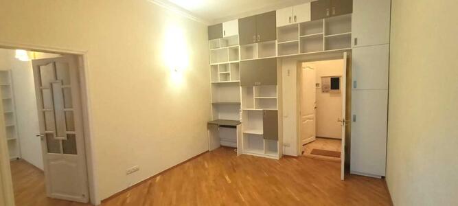 Продам 2-к квартиру Київ, Шевченківський, Тургенєвська вул., 35а