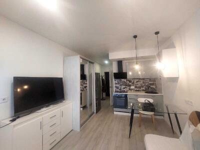 Здам довгостроково 1-к квартиру Київ, Печерський, Миколи Соловцова вул., 2