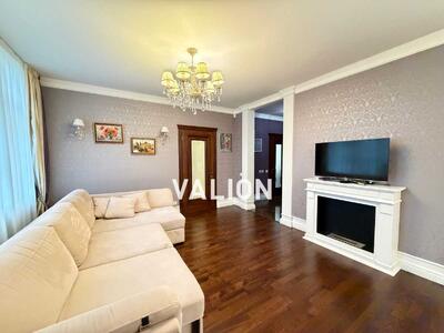 Продам 2-к квартиру Киев, Шевченковский, Танковая ул., 4г