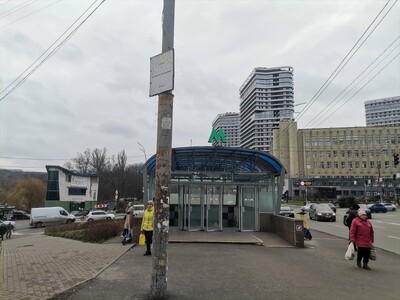 ФАСАД, Окремий вхід, Оренда приміщення 130м.кв. Голосіївський проспект,Голосіївська,Деміївська