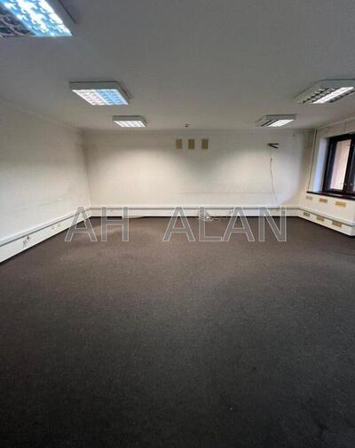 Сдам офис в многоквартирном доме Київ, Січових Стрільців вул.