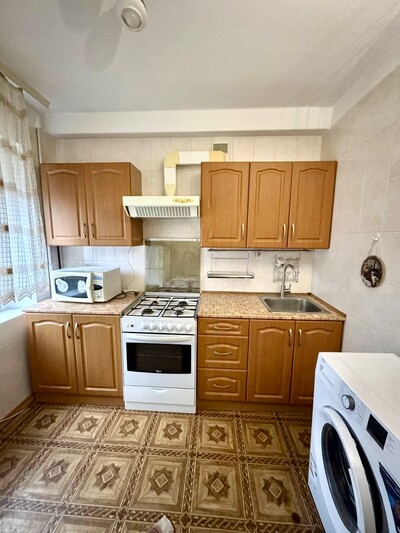 2кімн.кв. на Івасюка просп. (Г. Сталінграда), біля набережної Дніпра. ст.м. Оболонь.