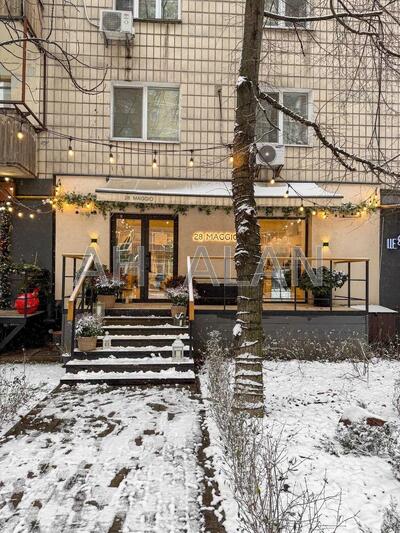 Сдам торговое помещение Київ, Василя Тютюнника вул.