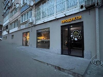 Оренда, Фасадне, Торгове, вул. Златоустівська, 90м2.