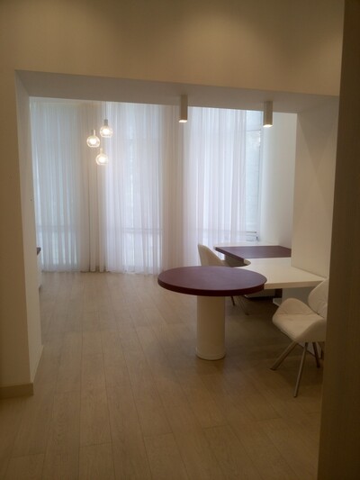 Cучасний офіс 350 кв.м. окремий фасадний вхід