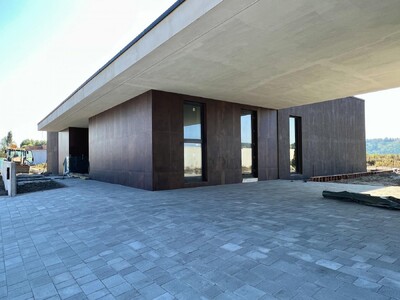 Будинок High-tech (Хай-тек) з терасою, басейном та виходом на воду в Романкові, Новообухівський напр