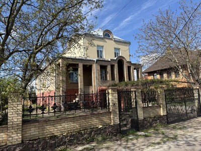 Автоновний будинок з ремонтом. Дарницький район ( Бортничі ) Без%