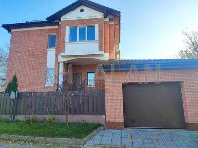 Продам дом Київ, Уральська вул.