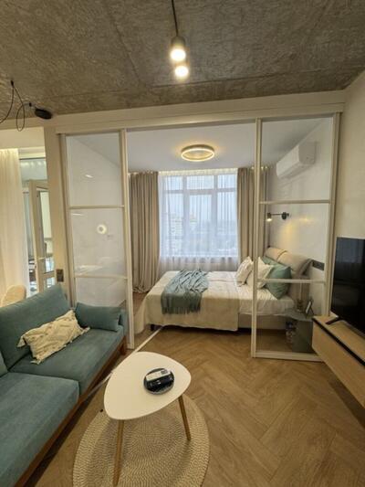 Однокімнатна з дизайнерським ремонтом і унікальним зонуванням