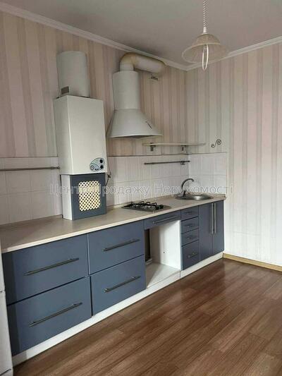 Нові обжиті будинки ЖК Волошковий біля ЖК Софія