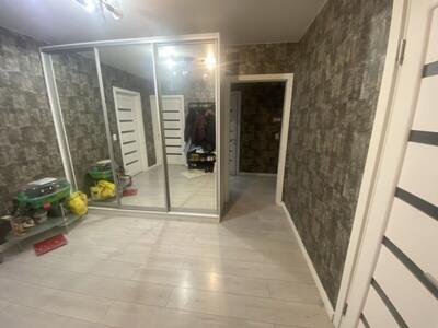 Продам 3-кімнатну квартиру, Данченка, 5, Подільський район, Київ