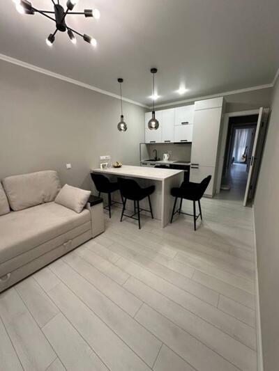 Продам 2-кімнатну квартиру, Берковецька вул., 6, Святошинський район, Київ