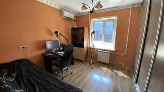 Продам 3-кімнатну квартиру, Чорнобильська вул., 24/26, Святошинський район, Київ