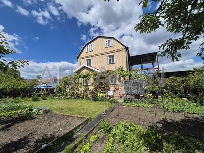 Будинок Осокорки 200м2 Земля 10 соток