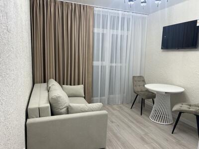 1-кімнатна, Академіка Глушкова вул., 42, Голосіївський