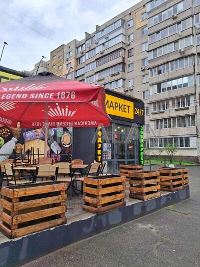 Сдам торговое помещение Київ, Микільсько-Слобідська вул.