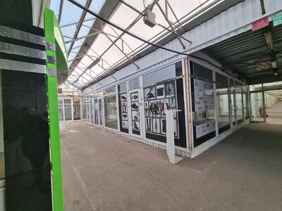 Оренда складу 800 м², м. Почайна