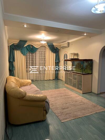 Продаж 3к. квартири з ремонтом та меблями, вул. Лаврухіна, Троєщина