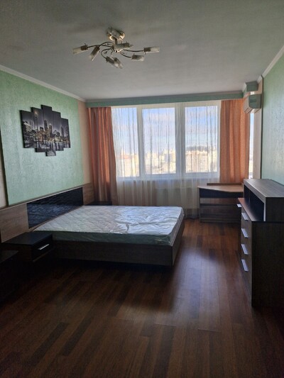 Вишукана однокімнатна квартира у мальовичому Парковому містечку в Подільському районі.