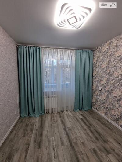 Продається 2-кімнатна квартира у Соломянському районі по вул. Єреванська, 5. 