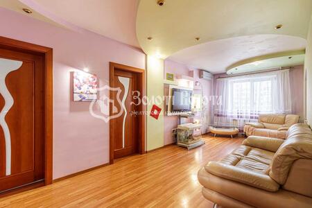 Продам 3-к квартиру Київ, Оболонський, Героїв Дніпра вул., 32