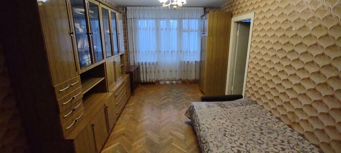 Продаю 3-х кімнатну квартиру Туполева 15б