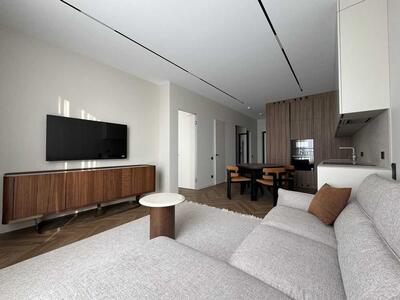 Сдам долгосрочно 2-к квартиру Киев, Печерский, Василия Тютюнника ул., 39