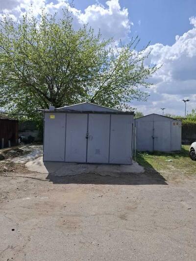 Сдам долгосрочно раздельный гараж Киев, Дарницкий, Урловская ул.