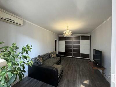 Сдам долгосрочно 2-к квартиру Киев, Дарницкий, Княжий Затон ул., 12