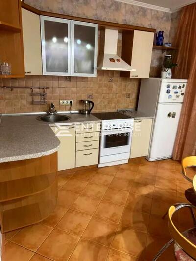 Продаж 2к квартири пр. Володимира Івасюка, Оболонський район