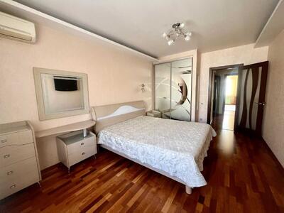 Здам довгостроково 2-к квартиру Київ, Дарницький, Анни Ахматової вул., 35А