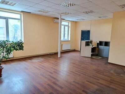 Сдам долгосрочно офисное помещение Киев, Святошинский, Святошинская ул.