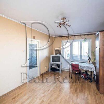 Продам 3-к квартиру Київ, Святошинський, Підлісна вулиця, 2