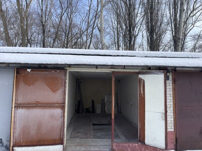 Гараж капітальний, Одеська площа