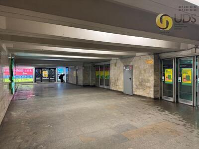 Оренда на ст. м. Харківська приміщення на 7.11 м², без комісії