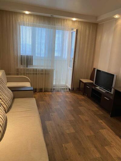 Здам довгостроково 1-к квартиру Київ, Голосіївський, Феодосійська вул., 48/52