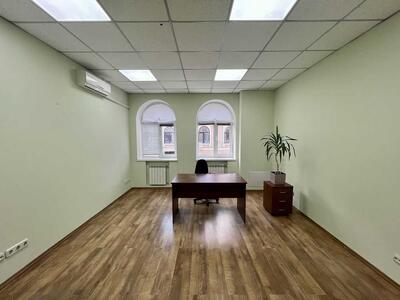 Сдам долгосрочно офисное помещение Киев, Подольский, Ярославская ул.