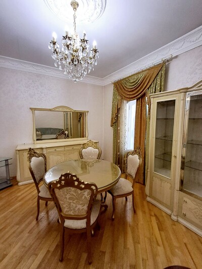 Оренда 2- кімнатної квартири вул. М. Грушевського 34/1.