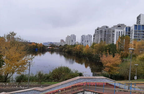 Продається двокімнатна квартира. Дарницький район, вулиця Драгоманова, 31, метро Позняки