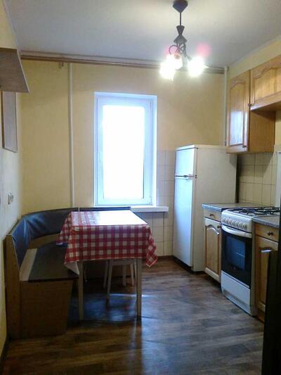 Продам 1-к квартиру Київ, Оболонський, Автозаводська вул., 93