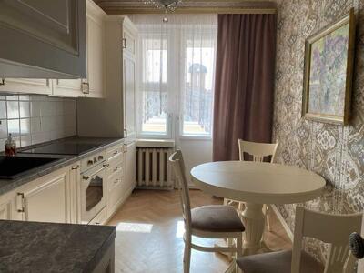 Здам довгостроково 3-к квартиру Київ, Печерський, Лесі Українки бульв., 21Б