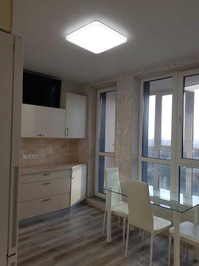 Здам довгостроково 1-к квартиру Броварський, Бровари, Симоненка, 30А