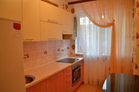 Сдам долгосрочно 2-к квартиру Киев, Подольский, Натальи Ужвий ул., 12