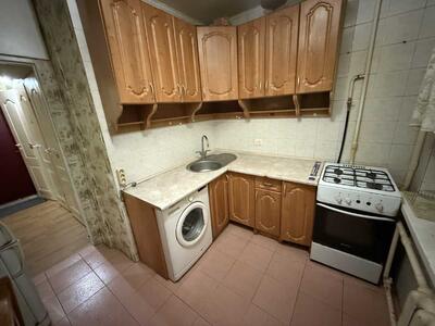 Сдам долгосрочно 3-к квартиру Киев, Святошинский, Генерала Наумова ул., 31